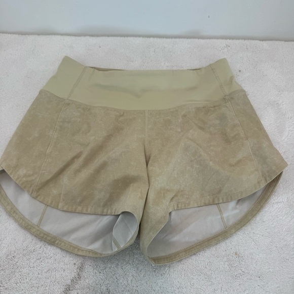 Lululemon Speed Up Mid-Rise Short 4"
Gravel Dust Dew Green Multi / Dew Green 2 - Picture 2 of 9